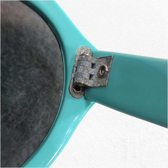 1960s Vintage Aqua Blue Mod Sunglasses Riveted Round Frame Retro Mod Eyewear - Picture 6 of 14